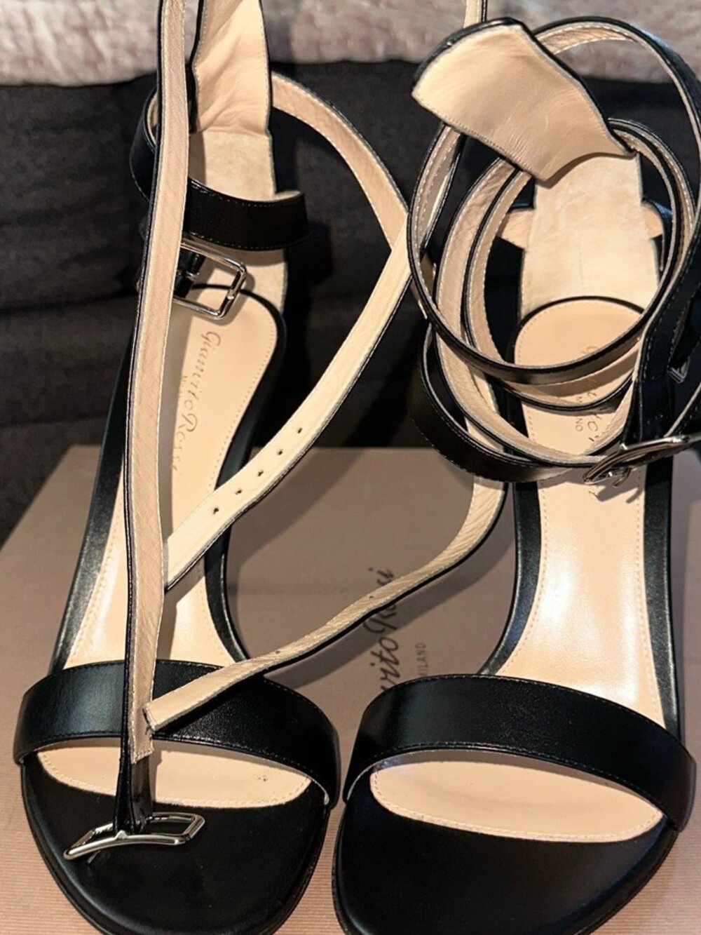 Gianvito Rossi ALERIS 105 LEATHER SANDALS BLACK Strappy